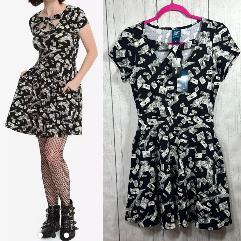 Harry Potter X Hot Topic Collection Hogwarts Letter Skater Dress Black Size S